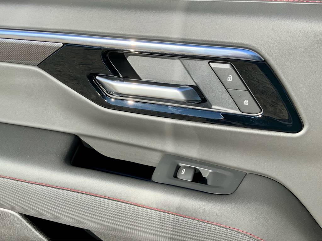 Thumbnail: 2026 Chevrolet Suburban - 56