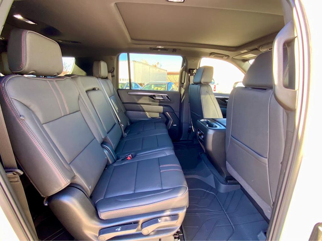 Thumbnail: 2026 Chevrolet Suburban - 35