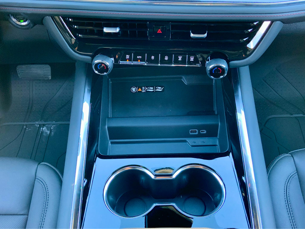 Thumbnail: 2026 Chevrolet Suburban - 49