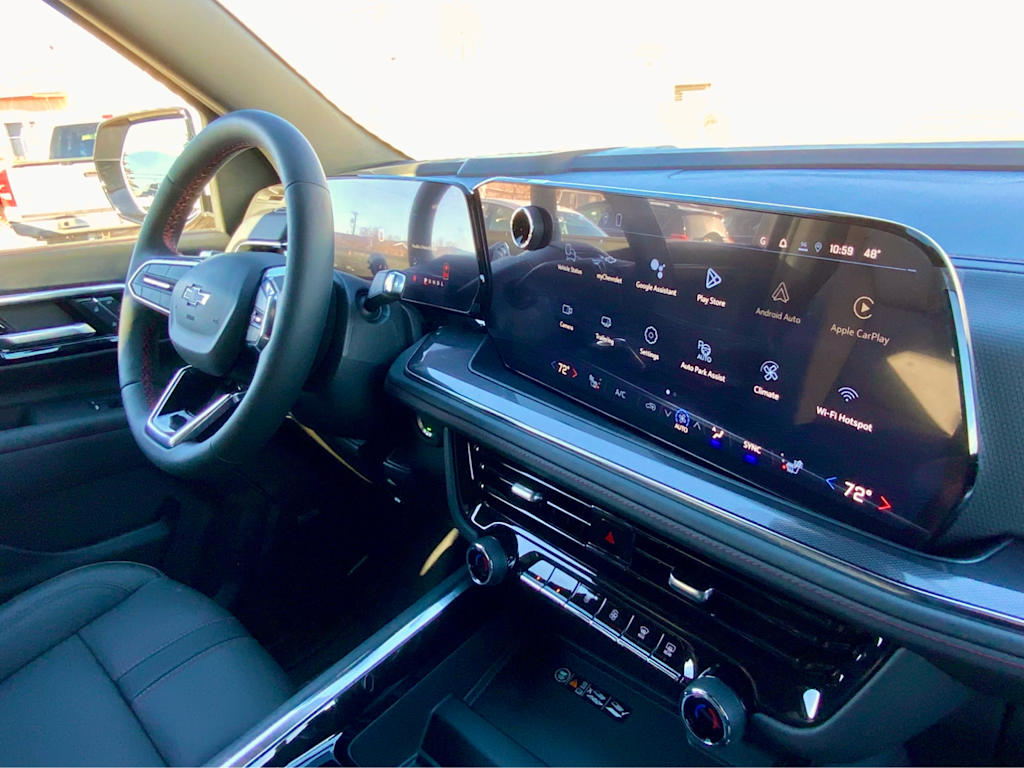 Thumbnail: 2026 Chevrolet Suburban - 47