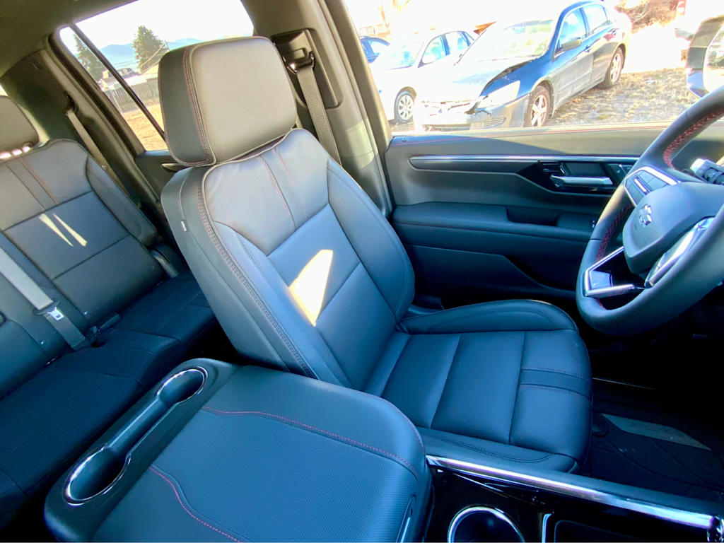 Thumbnail: 2026 Chevrolet Suburban - 38