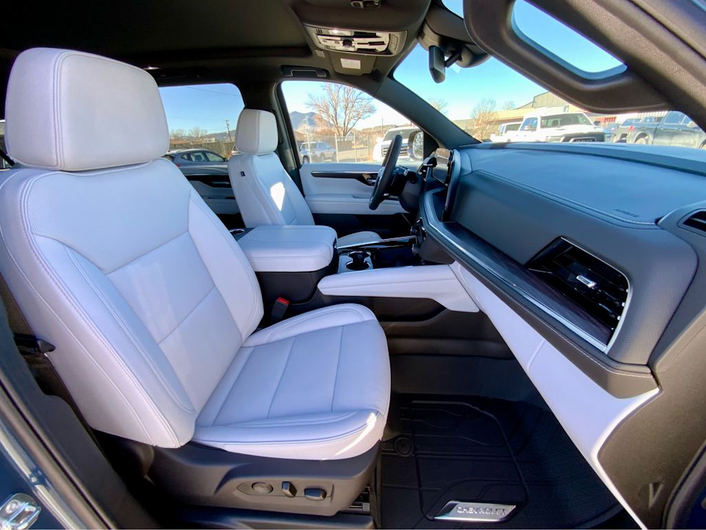 Thumbnail: 2026 Chevrolet Suburban - 11