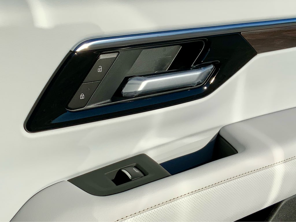 Thumbnail: 2026 Chevrolet Suburban - 55