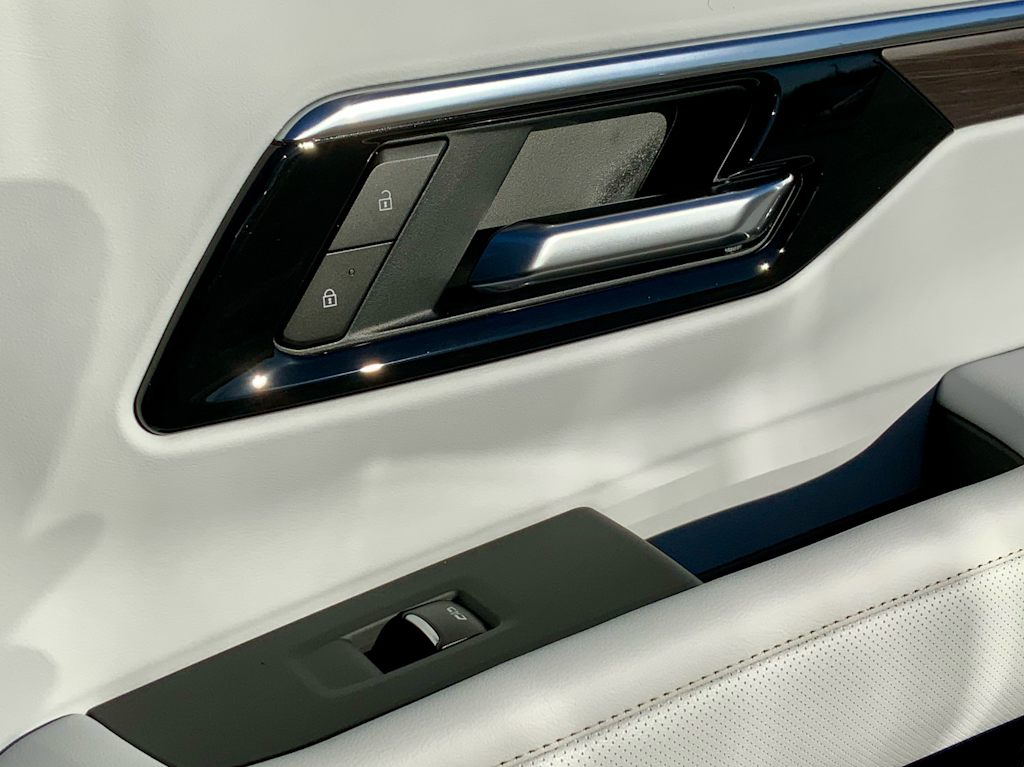 Thumbnail: 2026 Chevrolet Suburban - 53