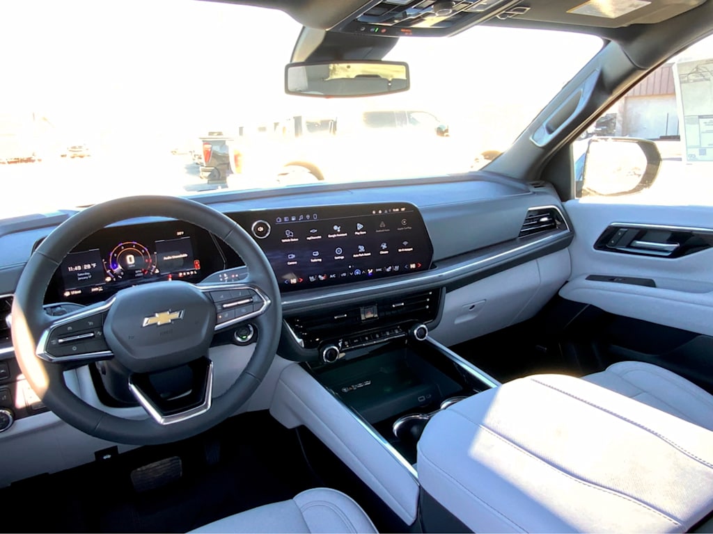 Thumbnail: 2026 Chevrolet Suburban - 14