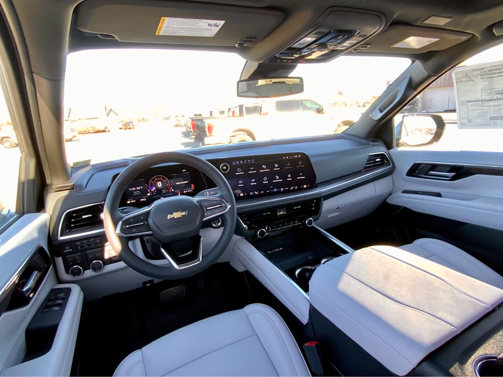 Thumbnail: 2026 Chevrolet Suburban - 9