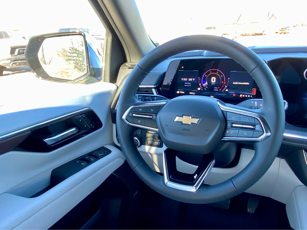 Thumbnail: 2026 Chevrolet Suburban - 43