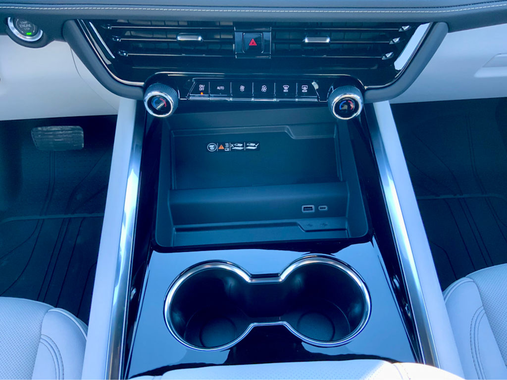 Thumbnail: 2026 Chevrolet Suburban - 47