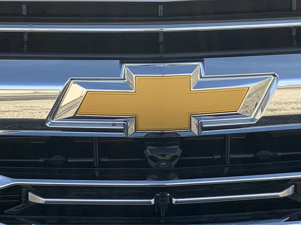 2025 Chevrolet Suburban Premier 21