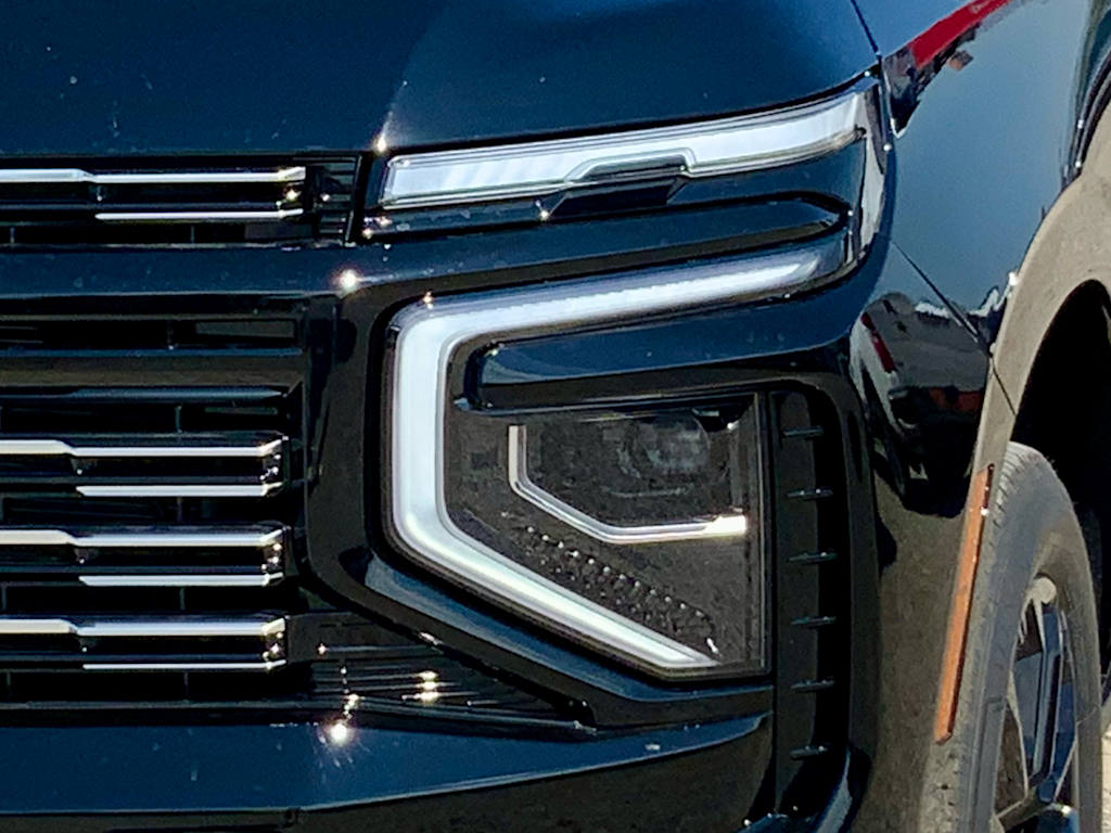 Thumbnail: 2026 Chevrolet Suburban - 25