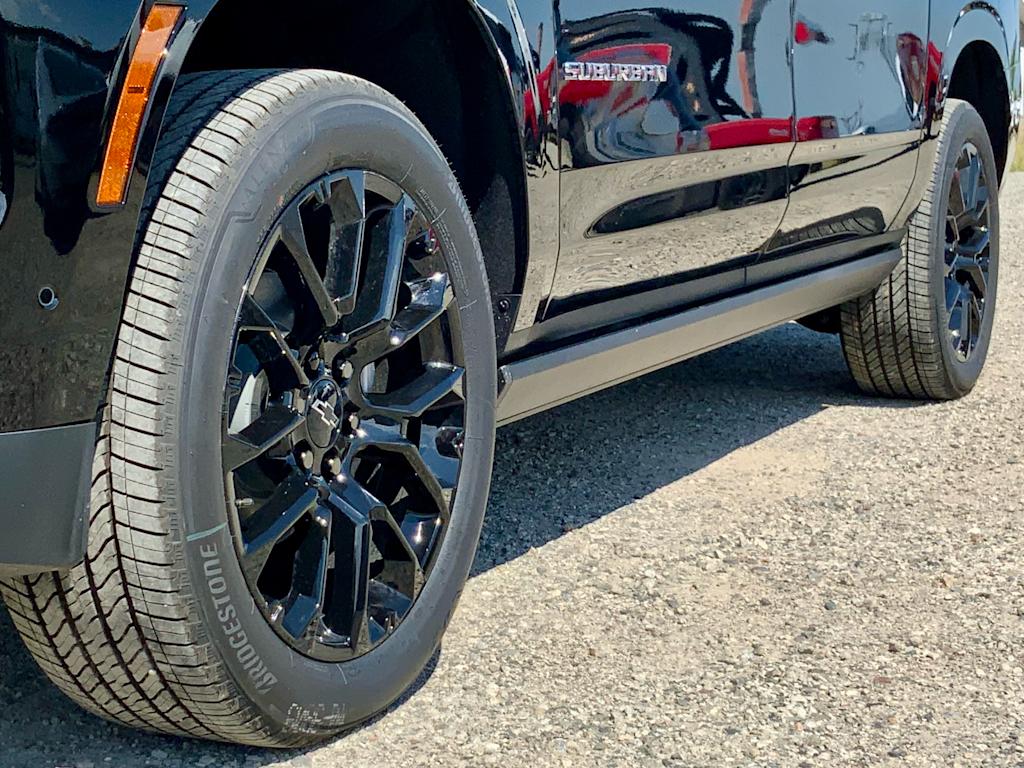 Thumbnail: 2026 Chevrolet Suburban - 27