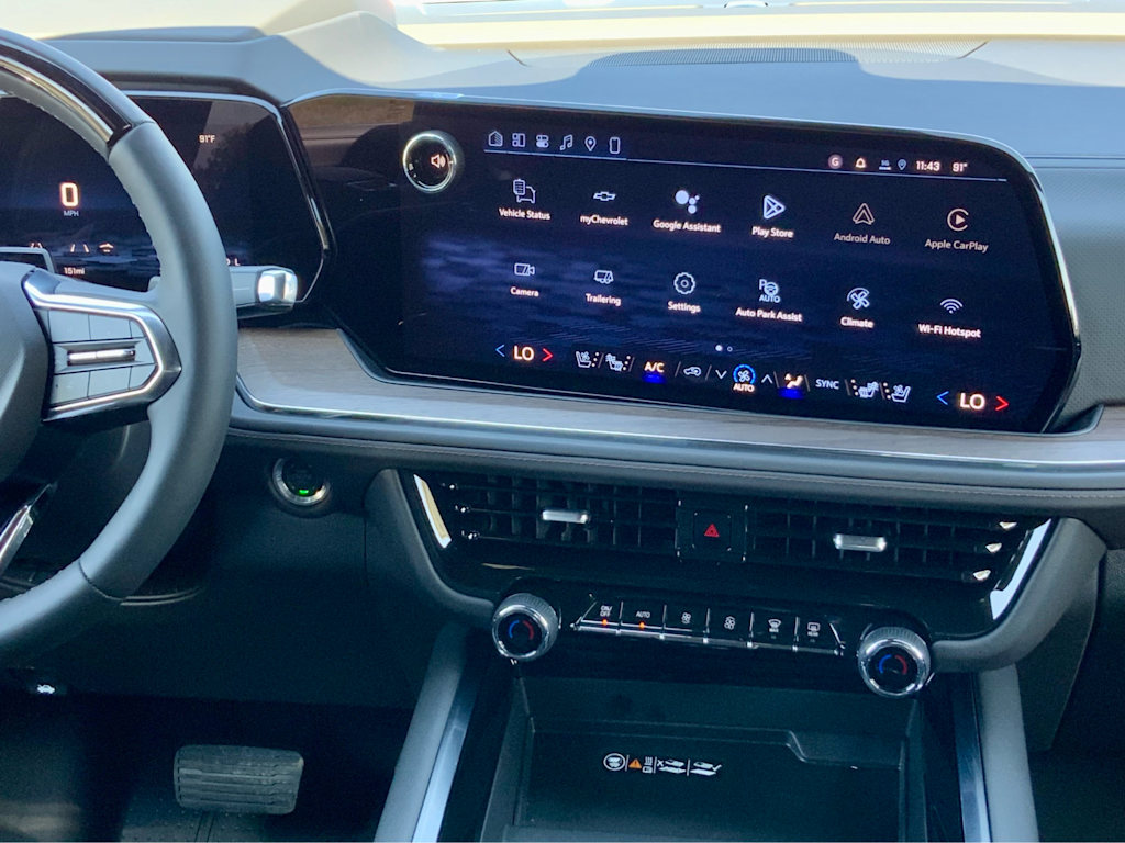 Thumbnail: 2026 Chevrolet Suburban - 15