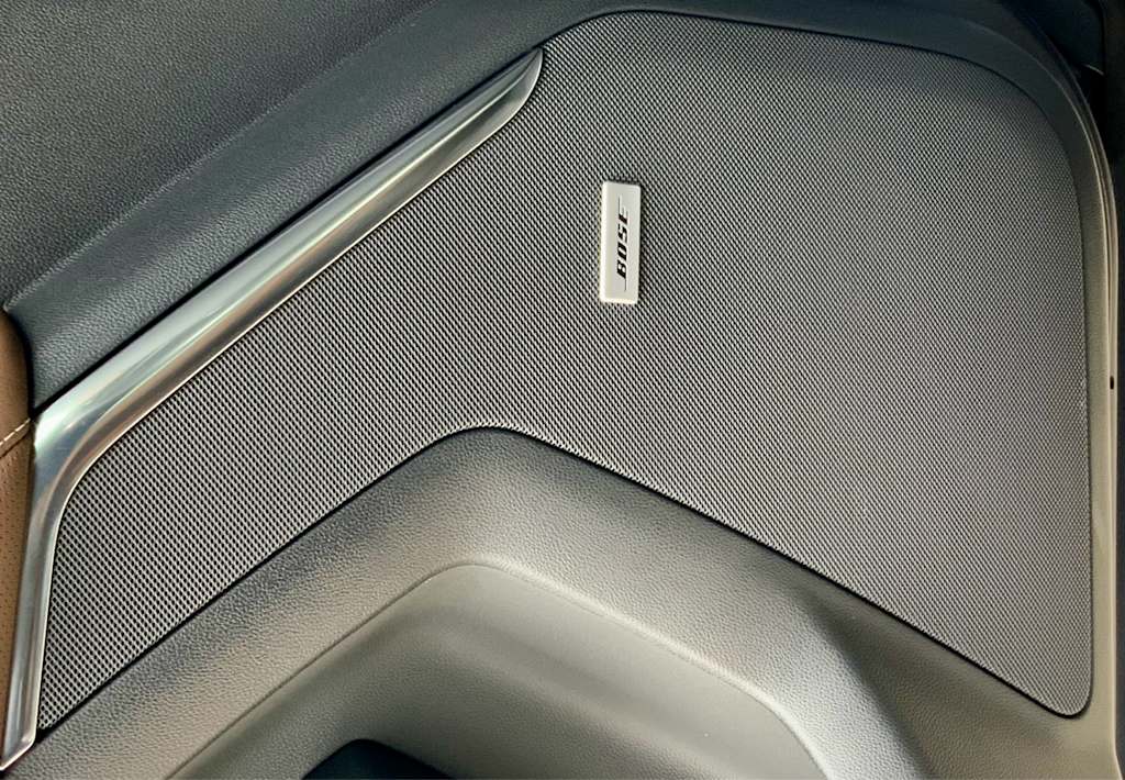 2025 Chevrolet Suburban High Country 36
