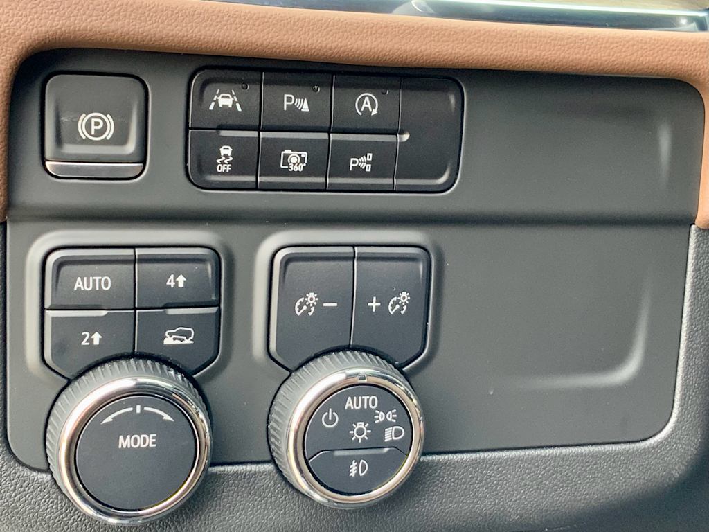 2025 Chevrolet Suburban High Country 37