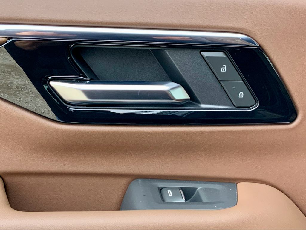 2025 Chevrolet Suburban High Country 40