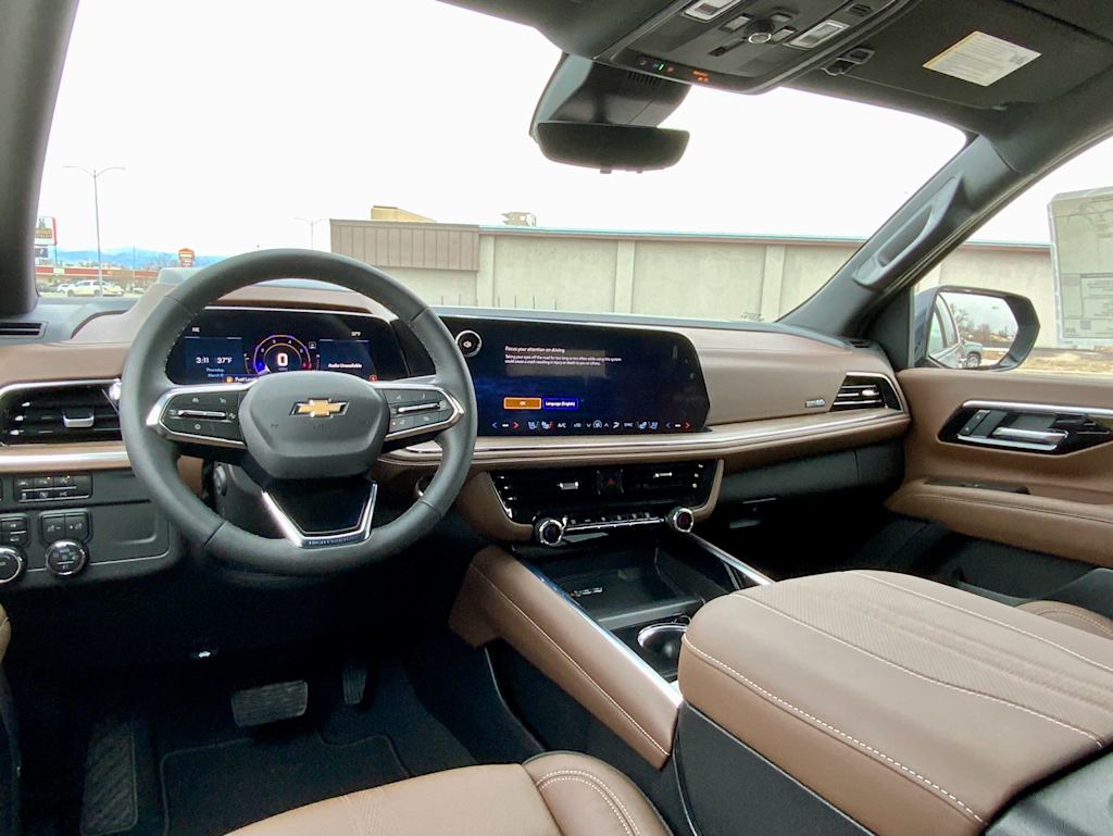 2025 Chevrolet Suburban High Country 9