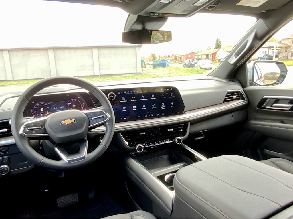 2025 Chevrolet Tahoe LS 14