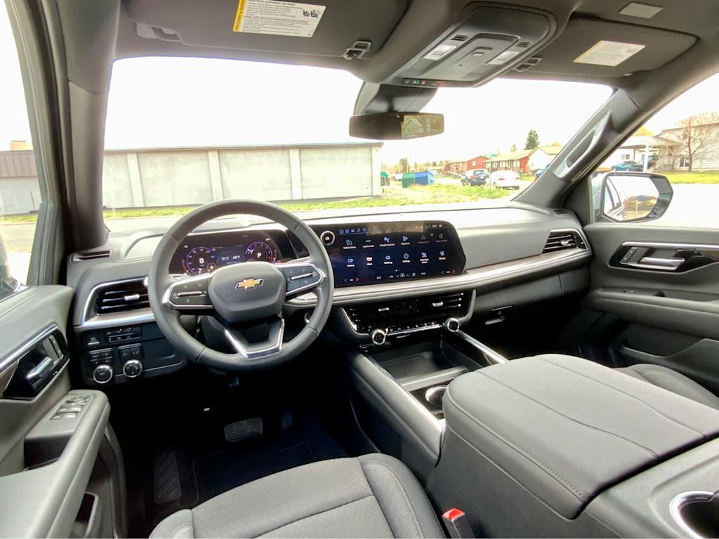 2025 Chevrolet Tahoe LS 9