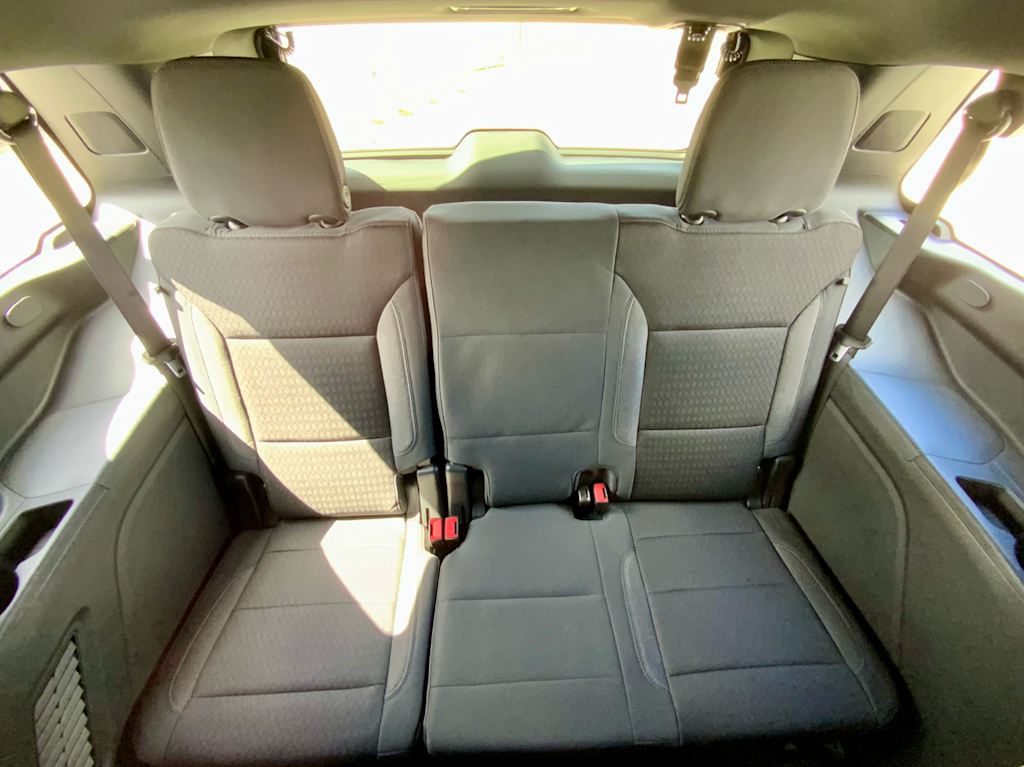 2025 Chevrolet Tahoe LS 34