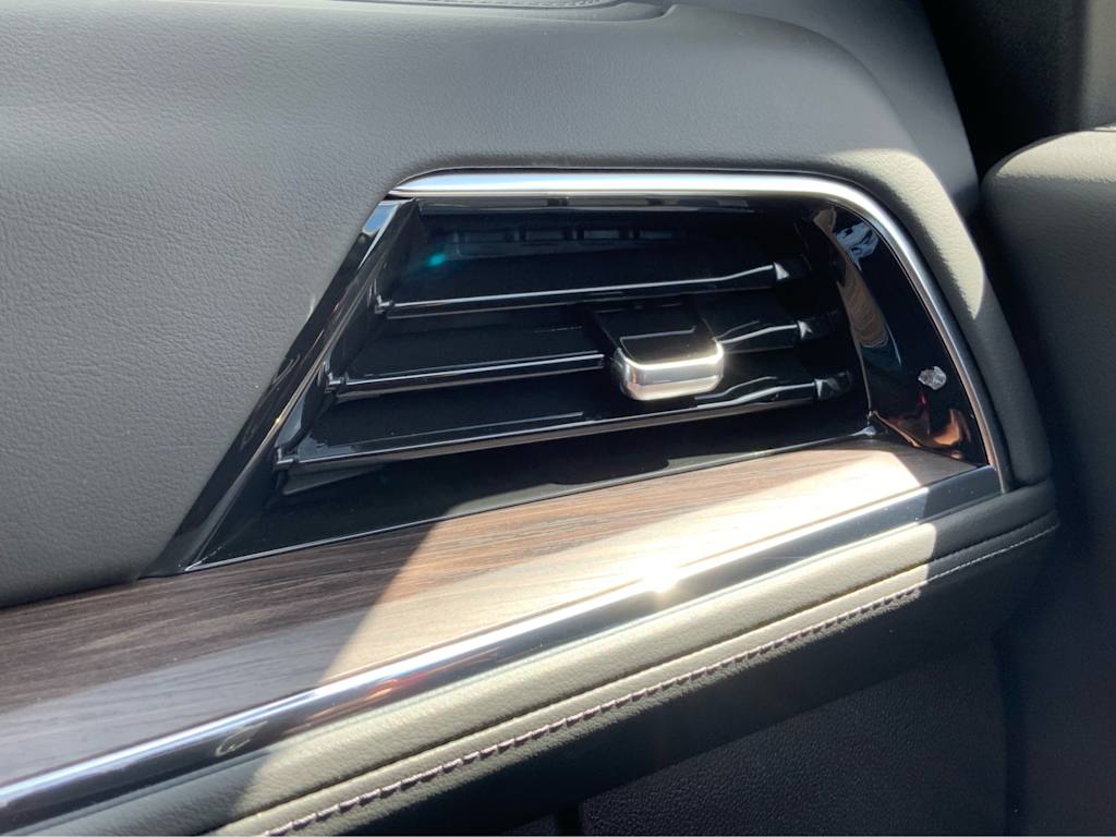 2025 Chevrolet Tahoe LS 48
