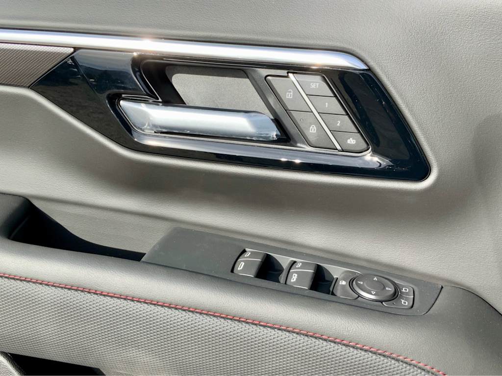 Thumbnail: 2026 Chevrolet Tahoe - 50