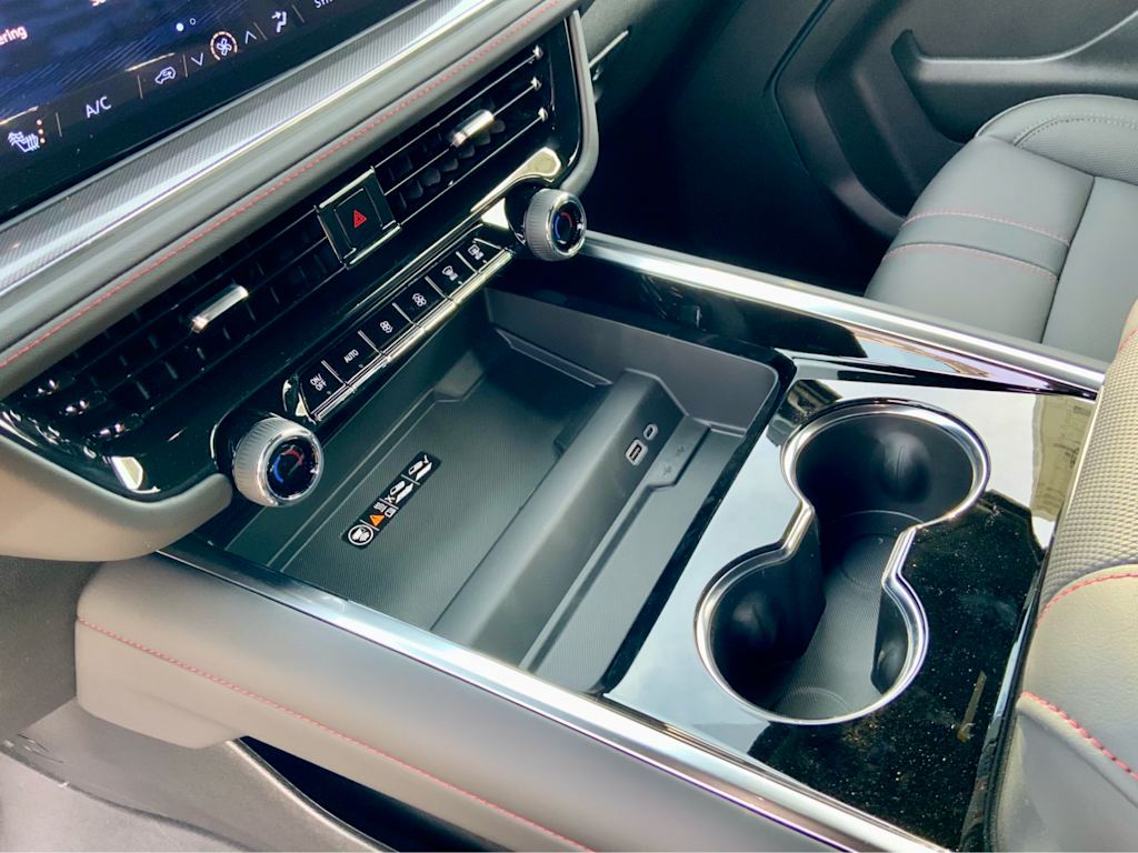 Thumbnail: 2026 Chevrolet Tahoe - 45