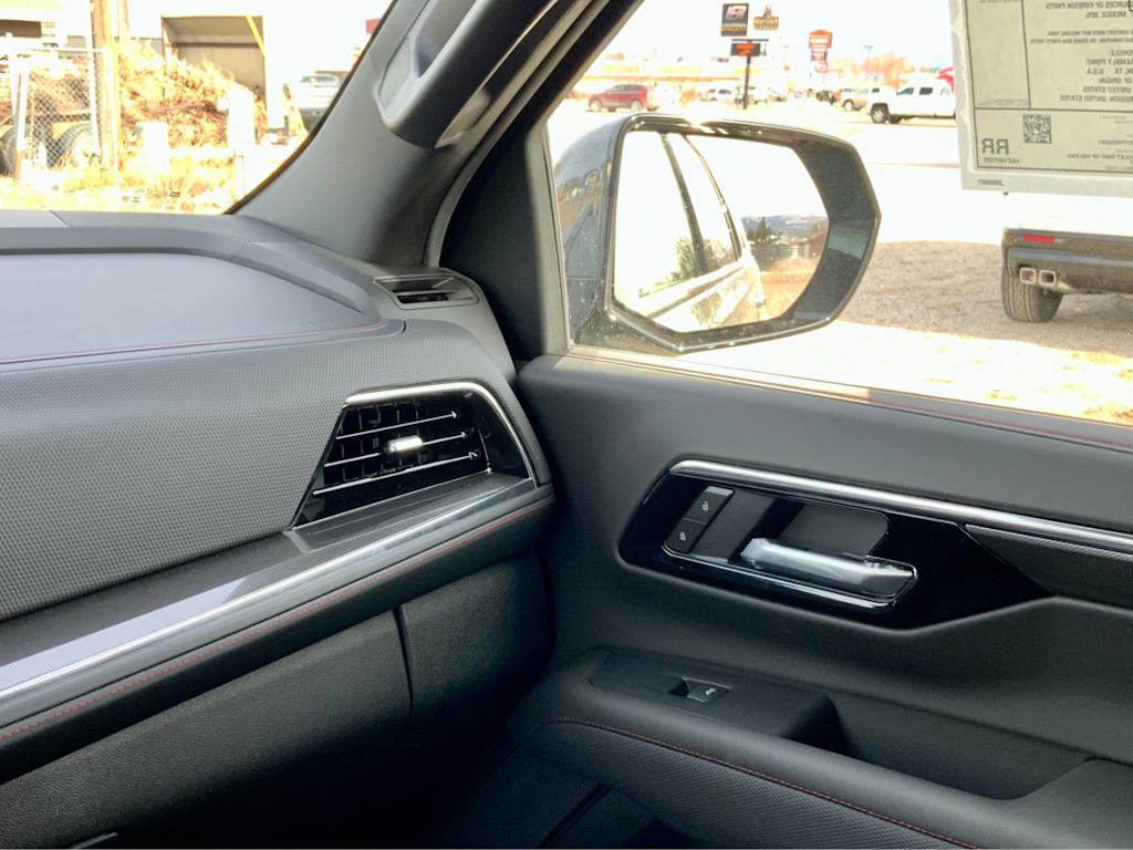 Thumbnail: 2026 Chevrolet Tahoe - 38