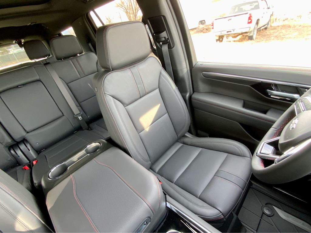 Thumbnail: 2026 Chevrolet Tahoe - 34