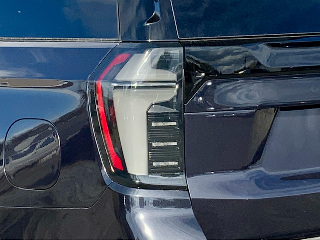 Thumbnail: 2026 Chevrolet Tahoe - 32