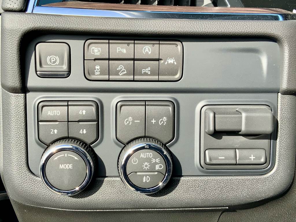 Thumbnail: 2026 Chevrolet Tahoe - 53