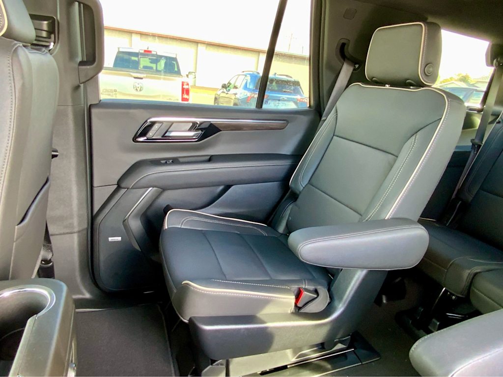 Thumbnail: 2026 Chevrolet Tahoe - 38