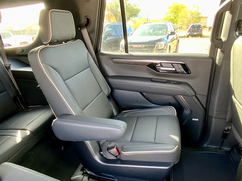 Thumbnail: 2026 Chevrolet Tahoe - 39