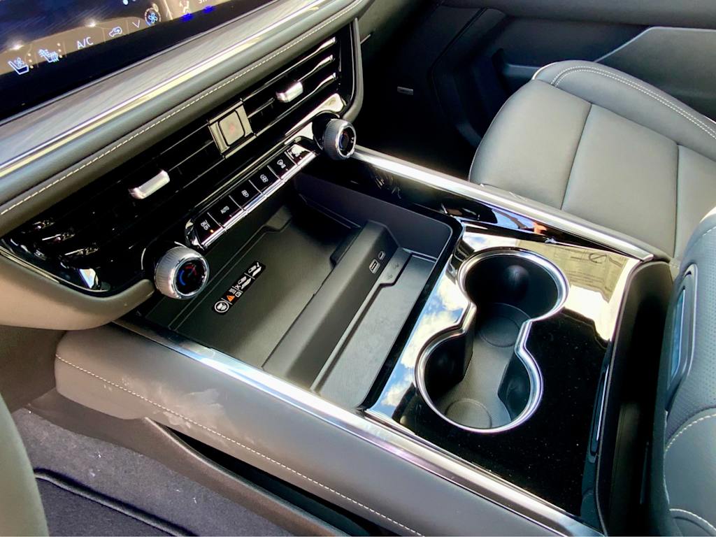 Thumbnail: 2026 Chevrolet Tahoe - 51