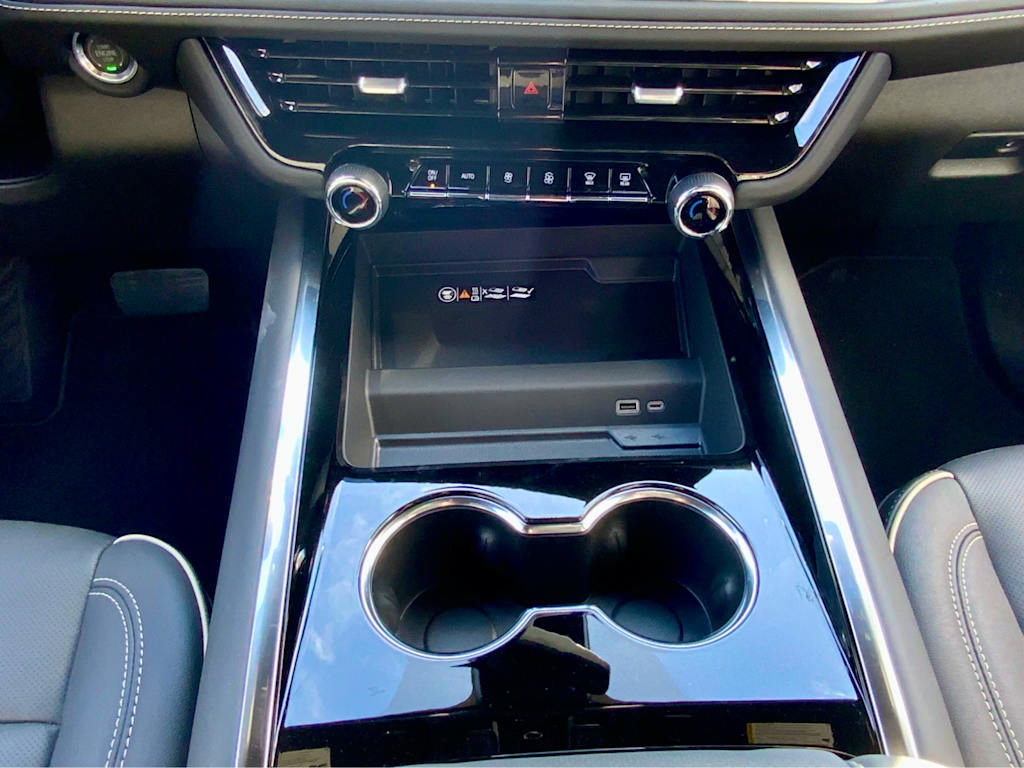 Thumbnail: 2026 Chevrolet Tahoe - 16