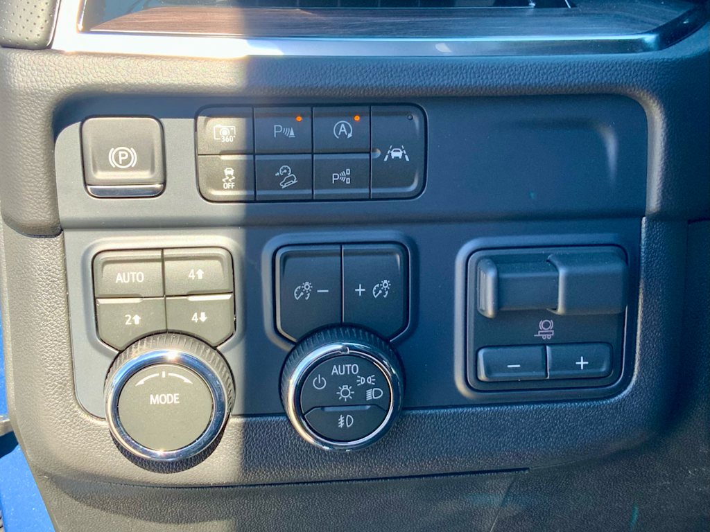 Thumbnail: 2026 Chevrolet Tahoe - 43