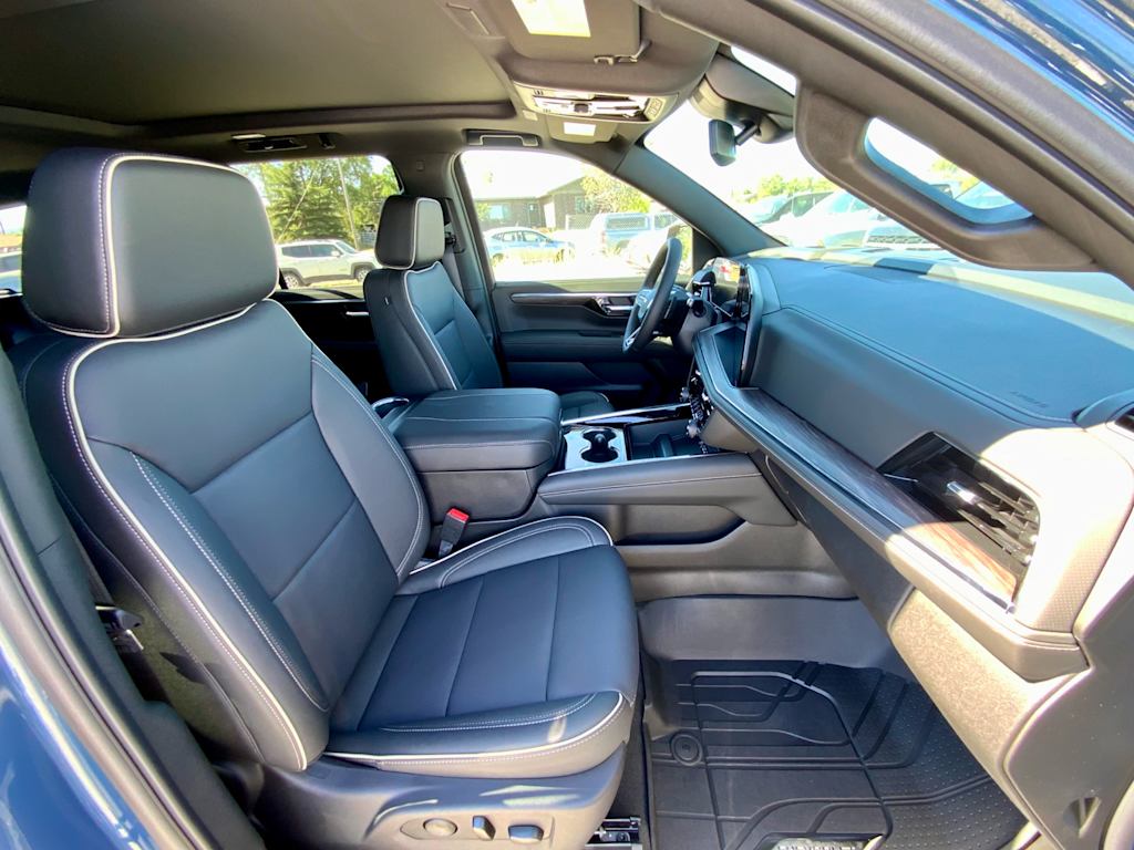 Thumbnail: 2026 Chevrolet Tahoe - 11