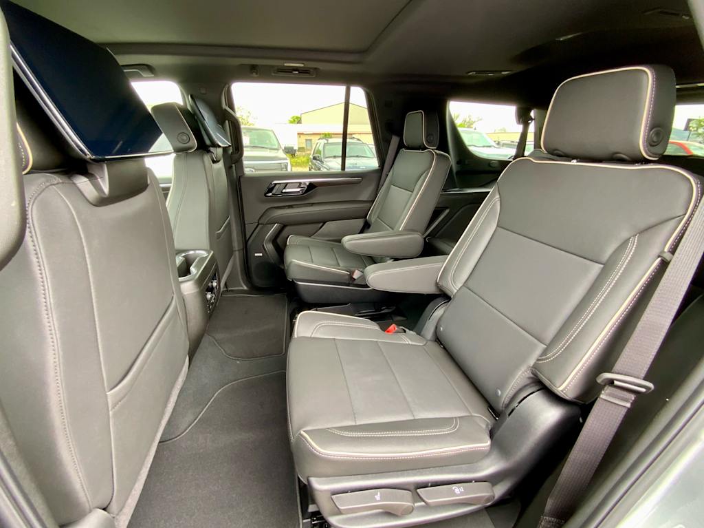 Thumbnail: 2026 Chevrolet Tahoe - 12