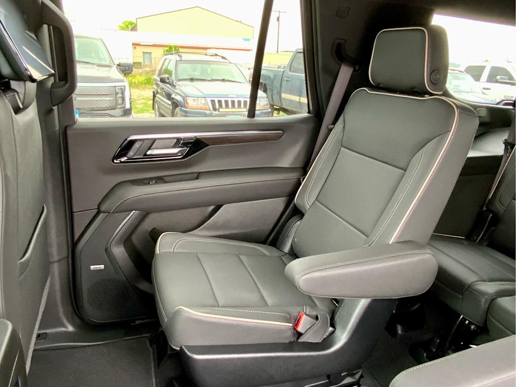 Thumbnail: 2026 Chevrolet Tahoe - 33