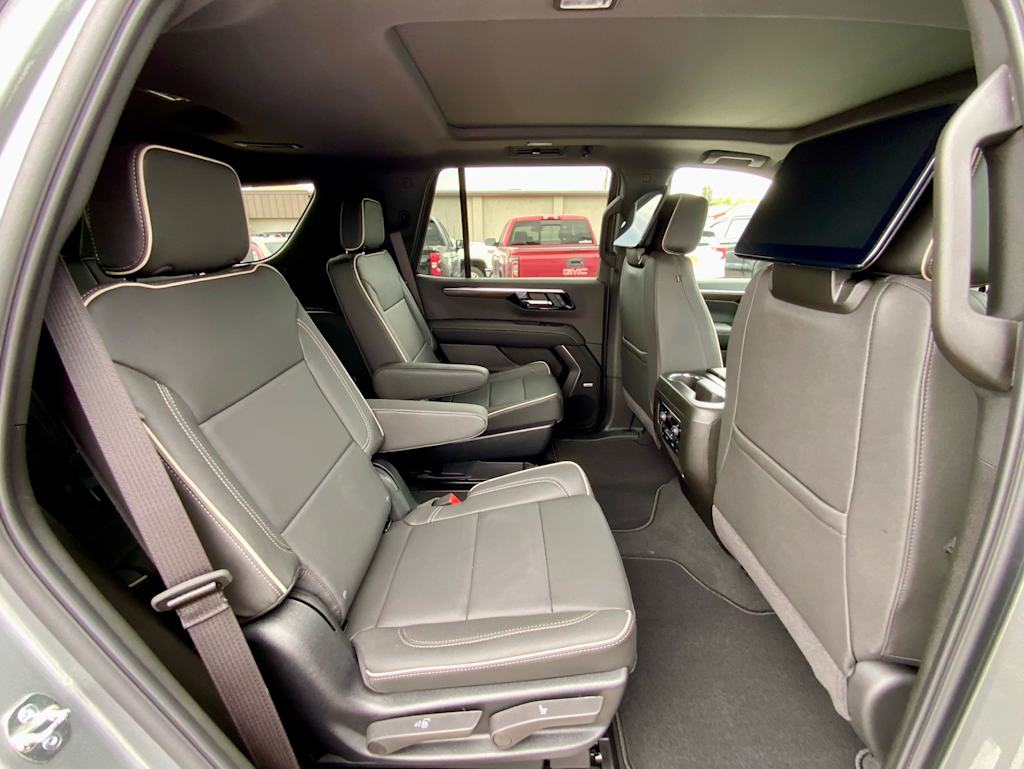Thumbnail: 2026 Chevrolet Tahoe - 32