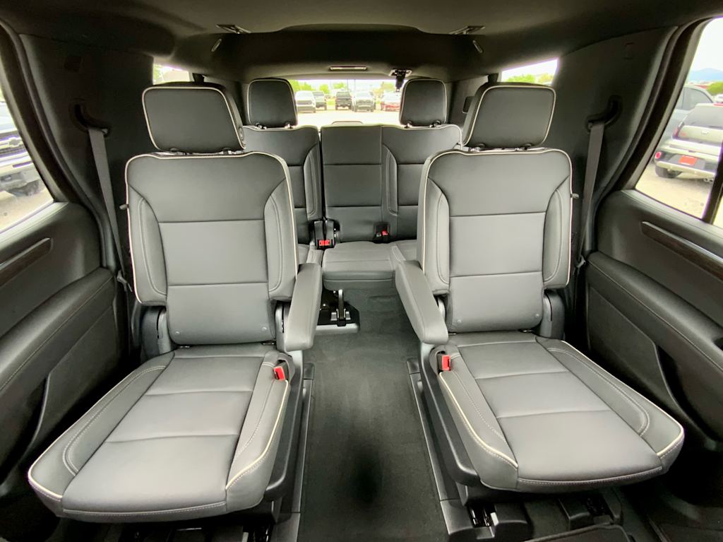 Thumbnail: 2026 Chevrolet Tahoe - 35