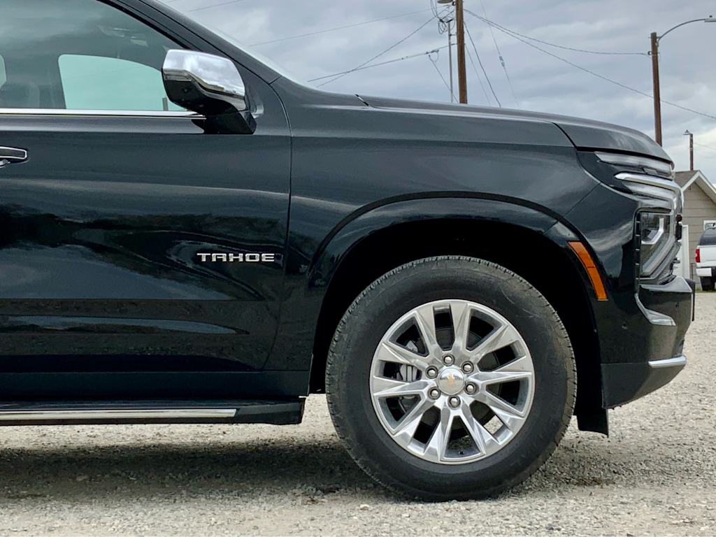 2025 Chevrolet Tahoe Premier 8