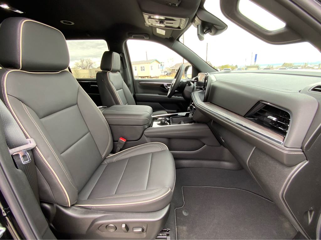 2025 Chevrolet Tahoe Premier 11