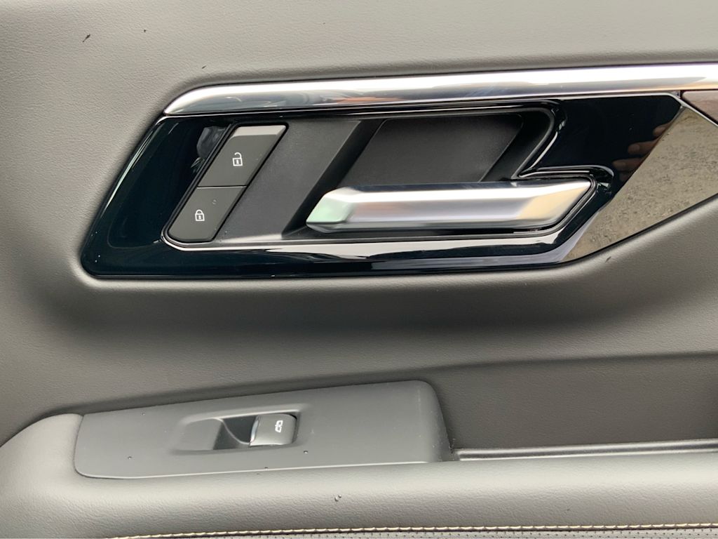 2025 Chevrolet Tahoe Premier 48