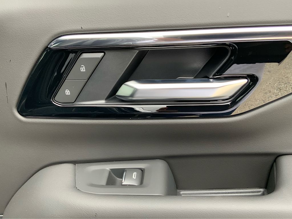 2025 Chevrolet Tahoe Premier 49