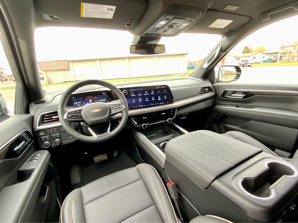 2025 Chevrolet Tahoe Premier 9