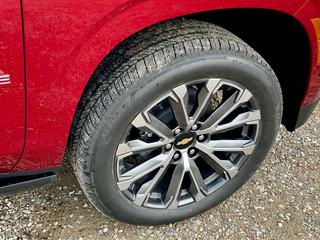 Thumbnail: 2026 Chevrolet Tahoe - 32