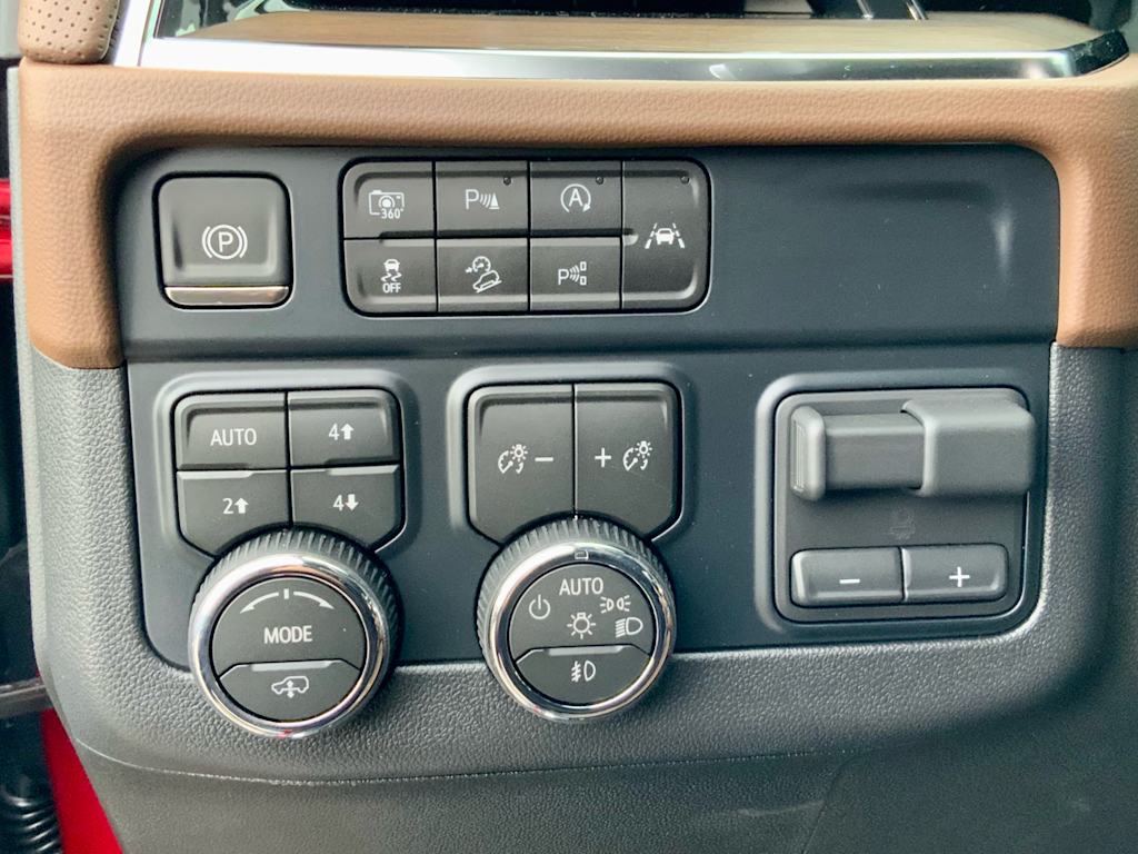 Thumbnail: 2026 Chevrolet Tahoe - 58