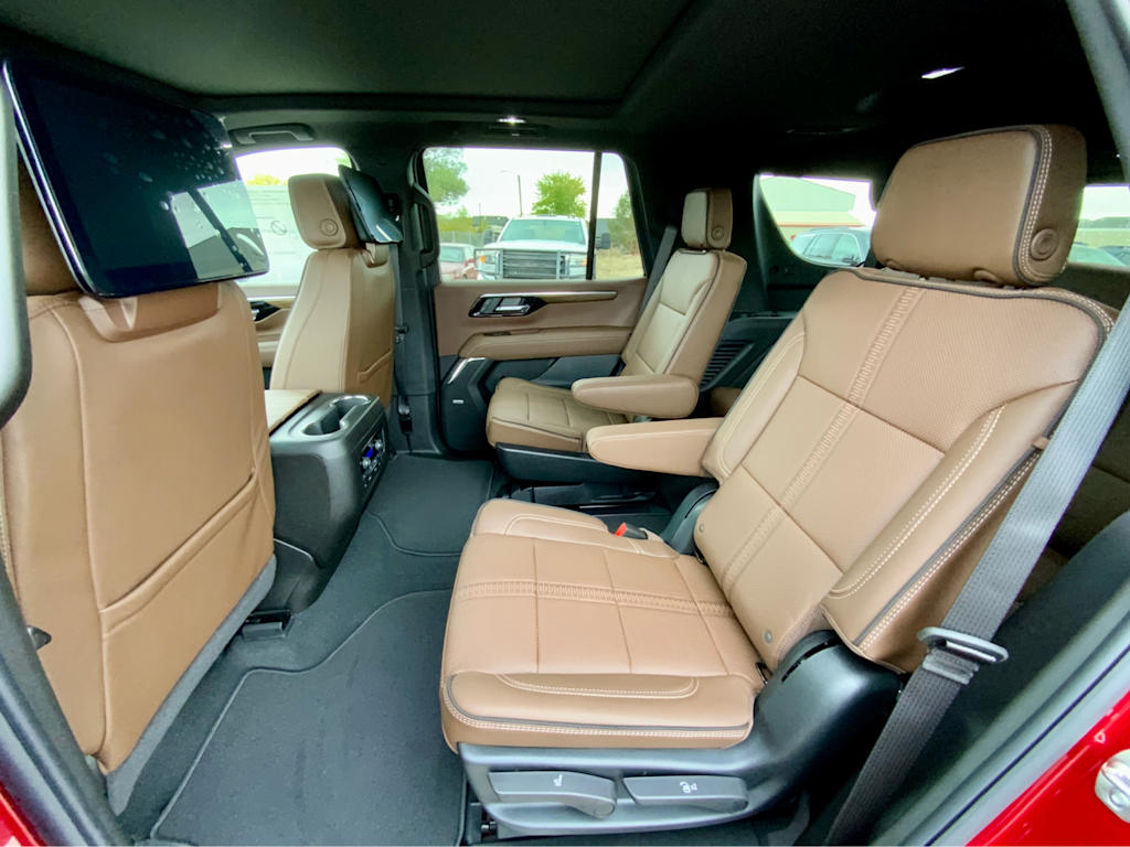 Thumbnail: 2026 Chevrolet Tahoe - 12