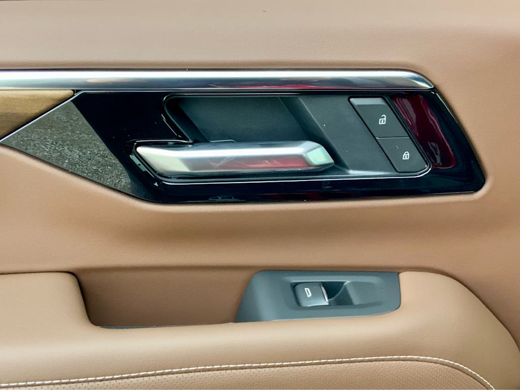 Thumbnail: 2026 Chevrolet Tahoe - 63