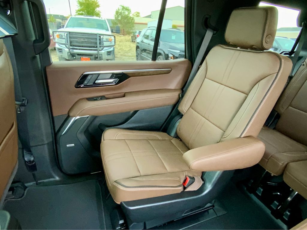 Thumbnail: 2026 Chevrolet Tahoe - 40